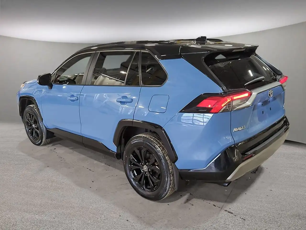 Toyota RAV 4 снимка Toyota RAV 4