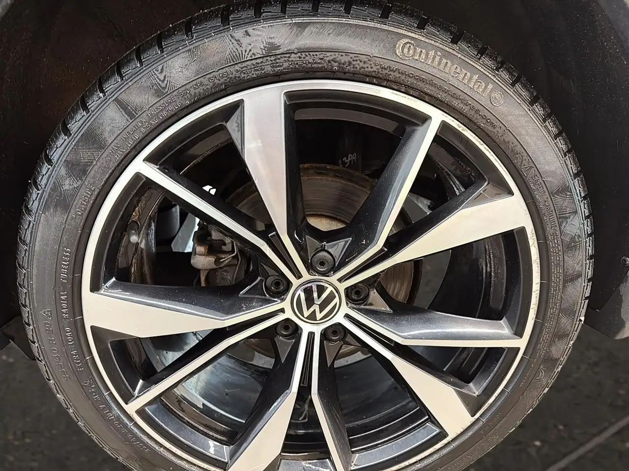 Volkswagen Tiguan снимка Volkswagen Tiguan