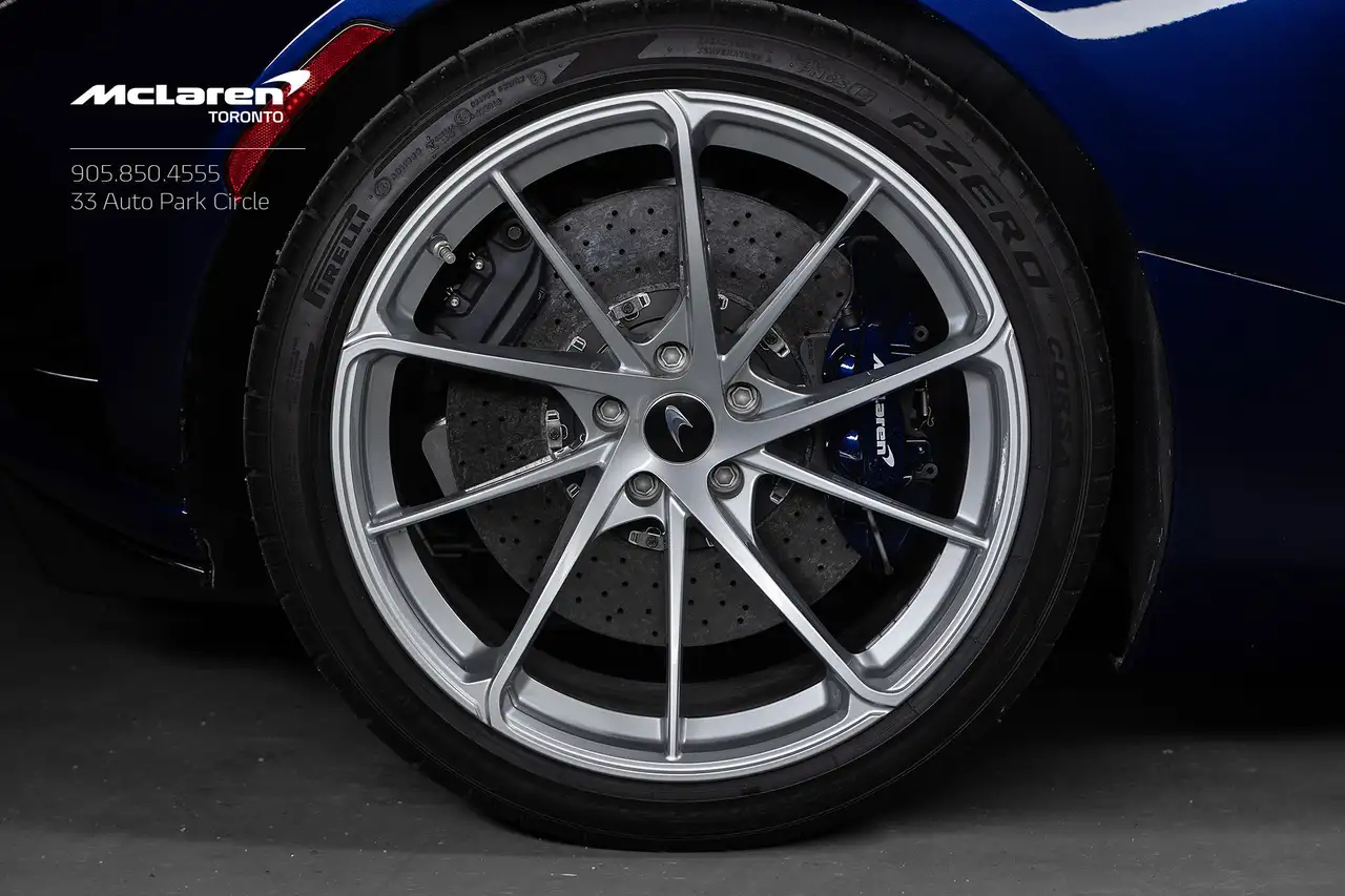 McLaren 750S снимка McLaren 750S