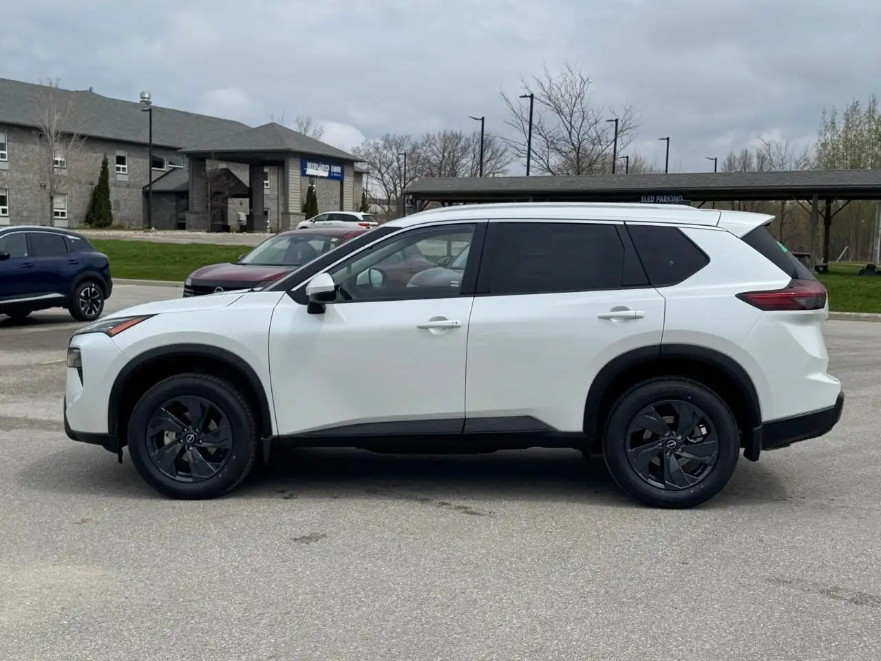 Nissan Rogue photo Nissan Rogue