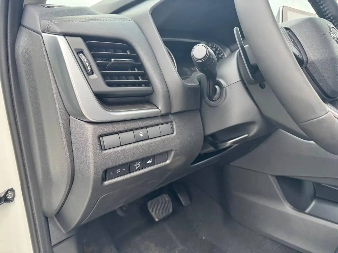 Nissan Rogue photo Nissan Rogue