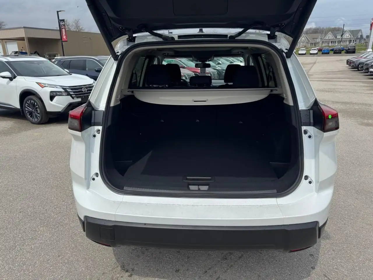 Nissan Rogue photo Nissan Rogue