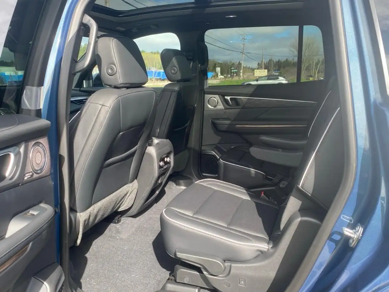 Buick Enclave снимка Buick Enclave