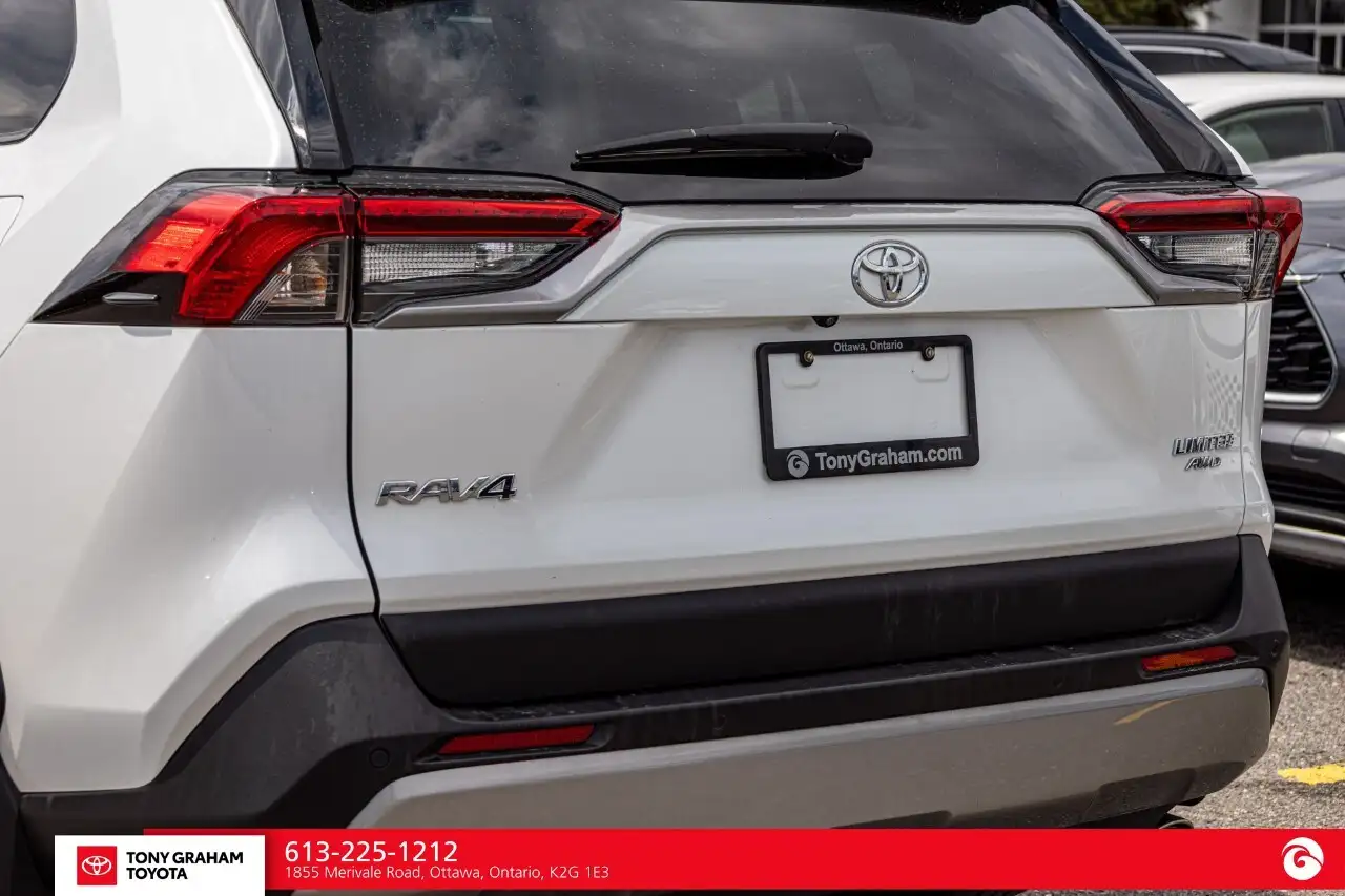 Toyota RAV 4 снимка Toyota RAV 4