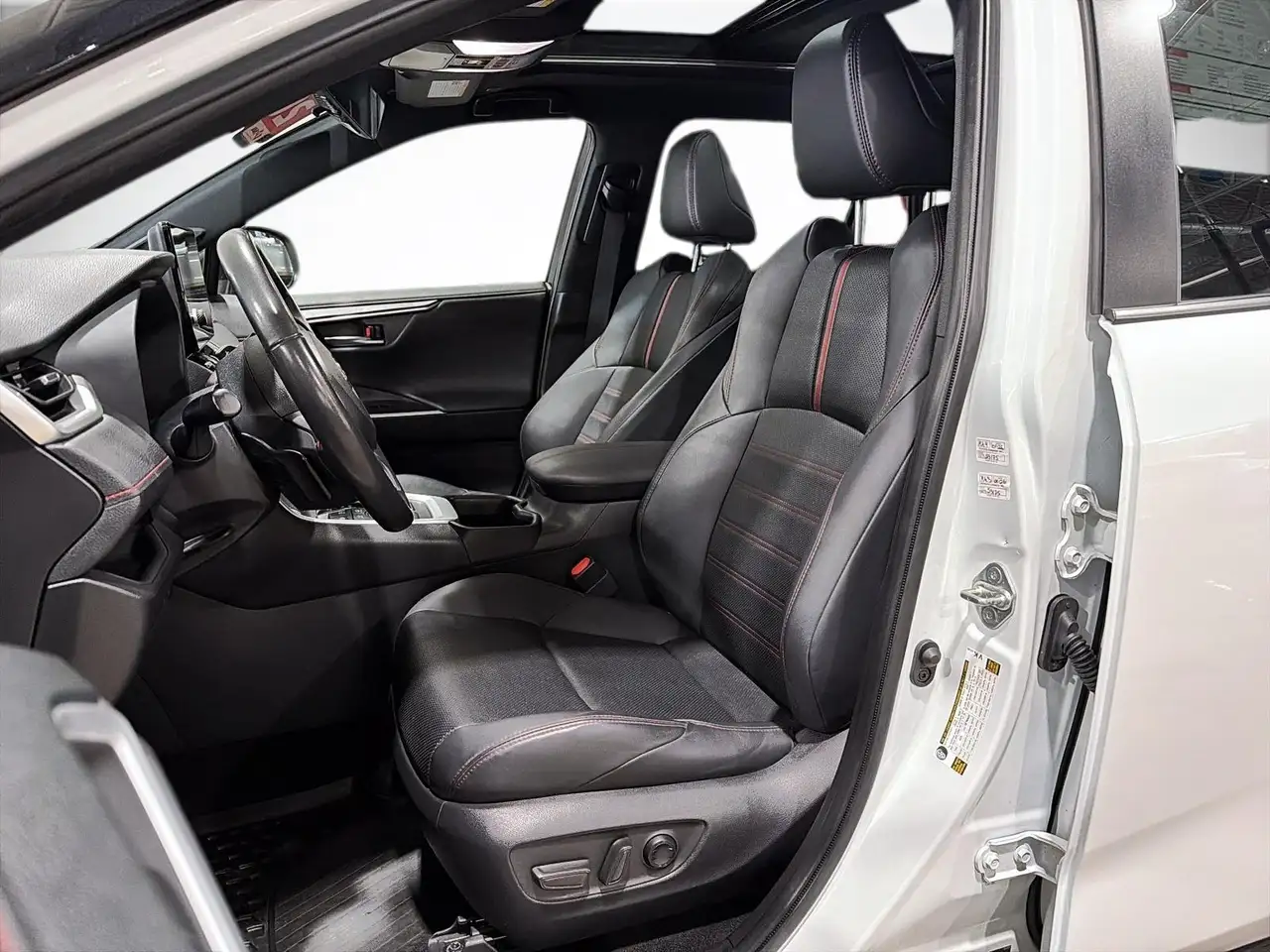 Toyota RAV 4 Prime снимка Toyota RAV 4 Prime