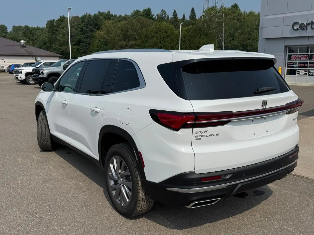 Buick Enclave снимка Buick Enclave