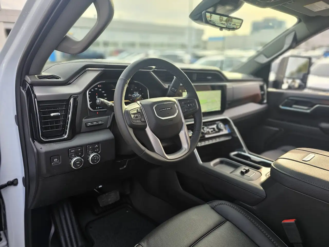 GMC Sierra 3500HD снимка GMC Sierra 3500HD