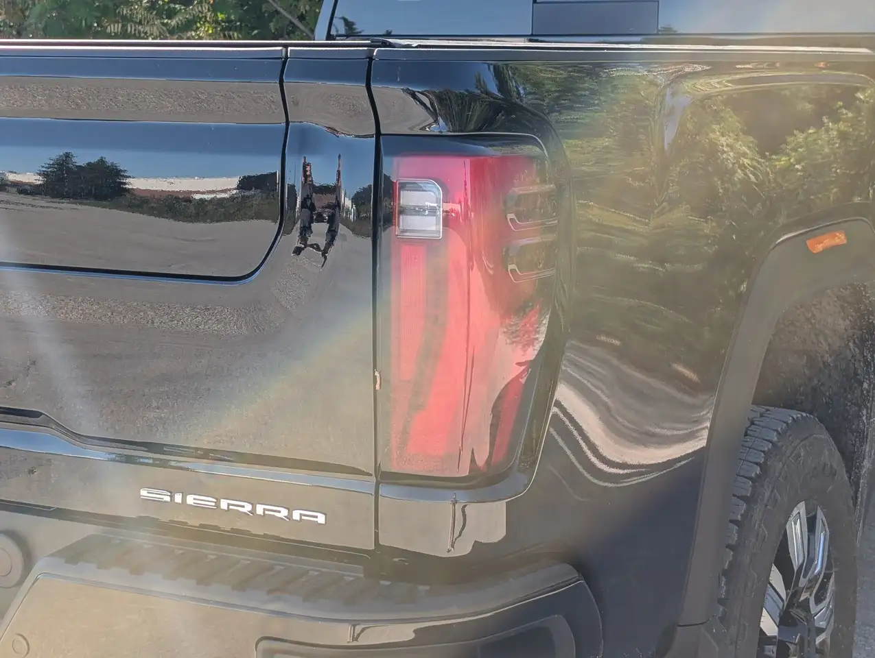 GMC Sierra 3500HD снимка GMC Sierra 3500HD