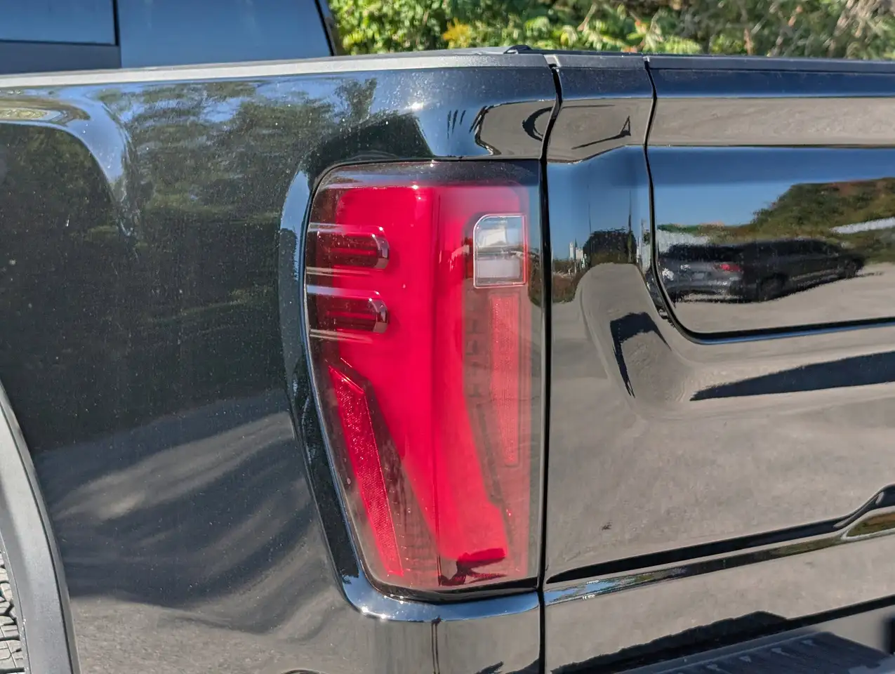 GMC Sierra 3500HD снимка GMC Sierra 3500HD