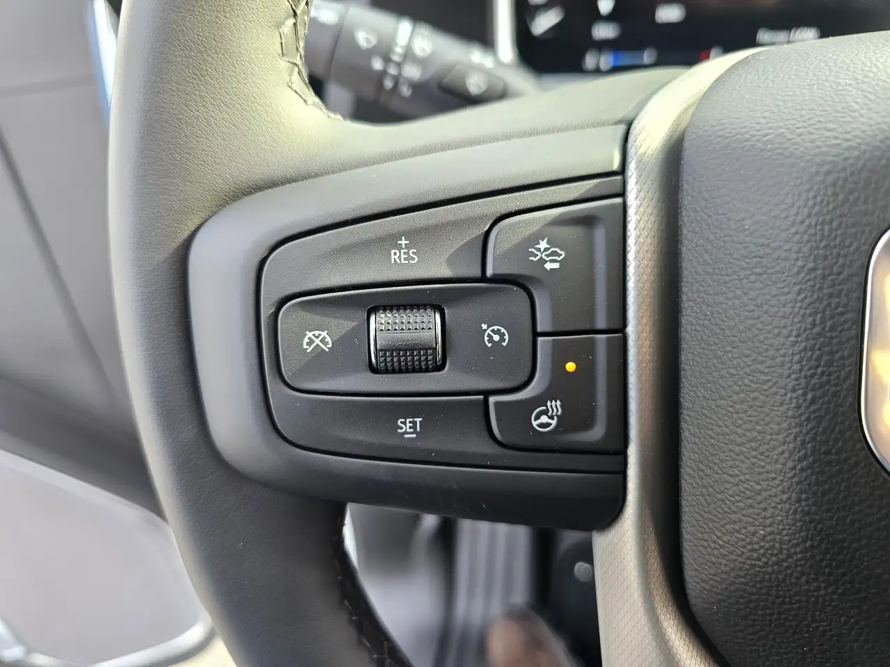 GMC Sierra 3500HD снимка GMC Sierra 3500HD