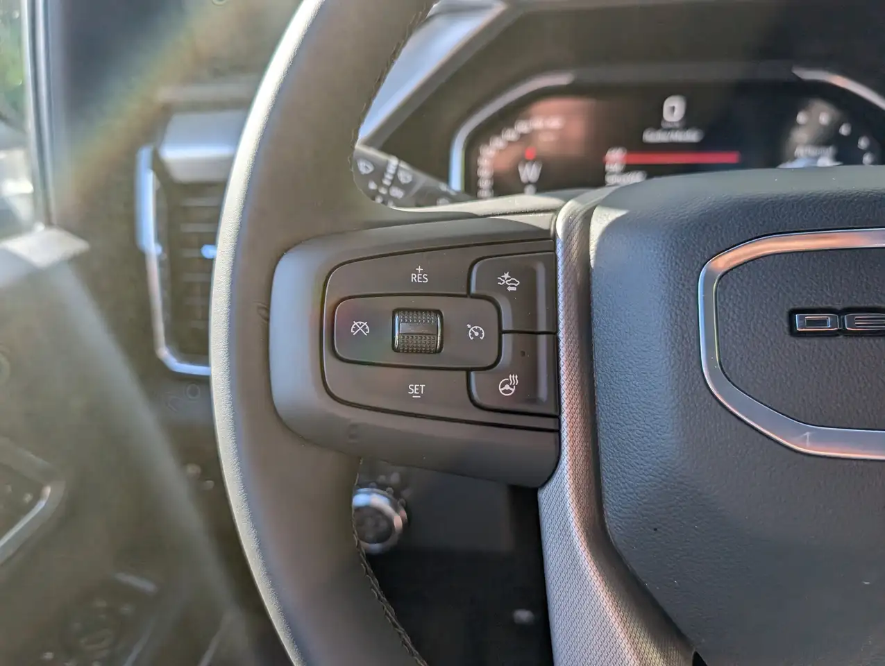 GMC Sierra 3500HD снимка GMC Sierra 3500HD