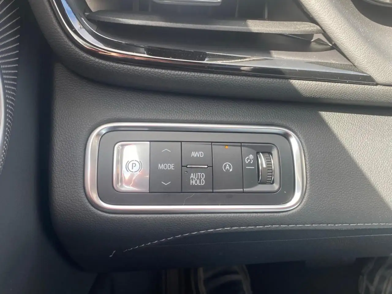 Buick Enclave снимка Buick Enclave