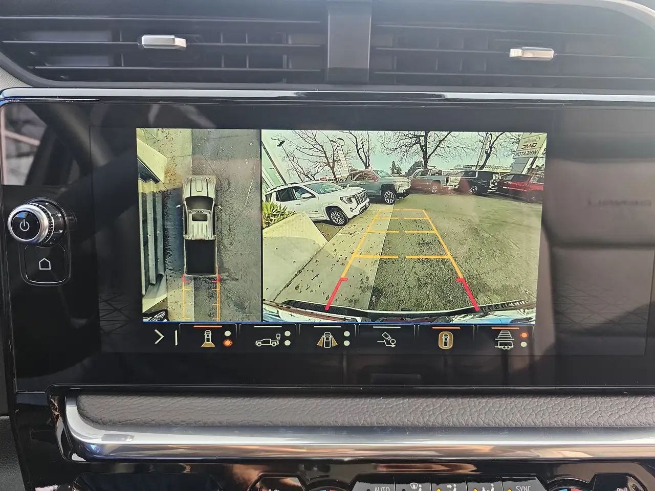 GMC Sierra 3500HD снимка GMC Sierra 3500HD
