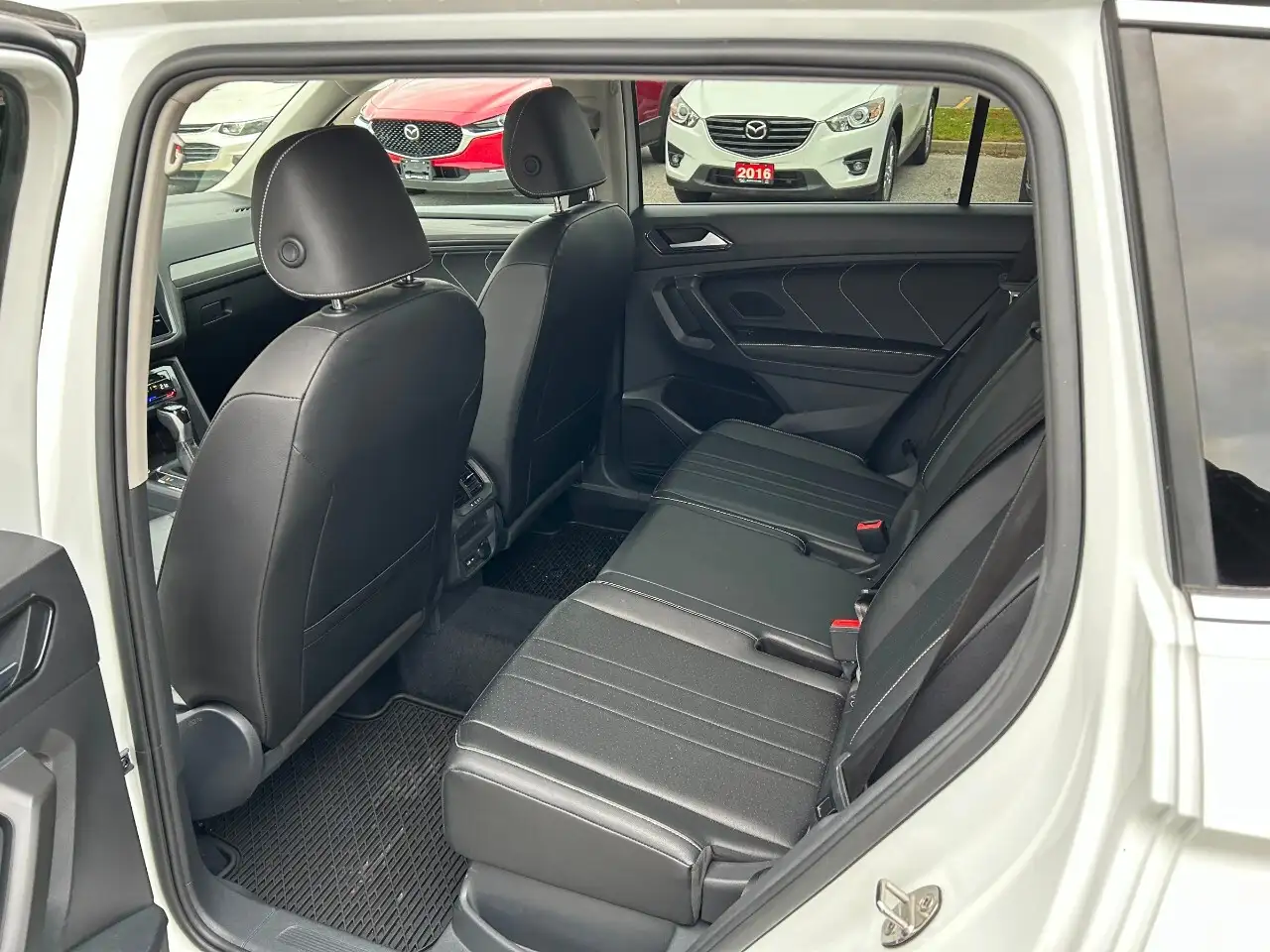 Volkswagen Tiguan снимка Volkswagen Tiguan