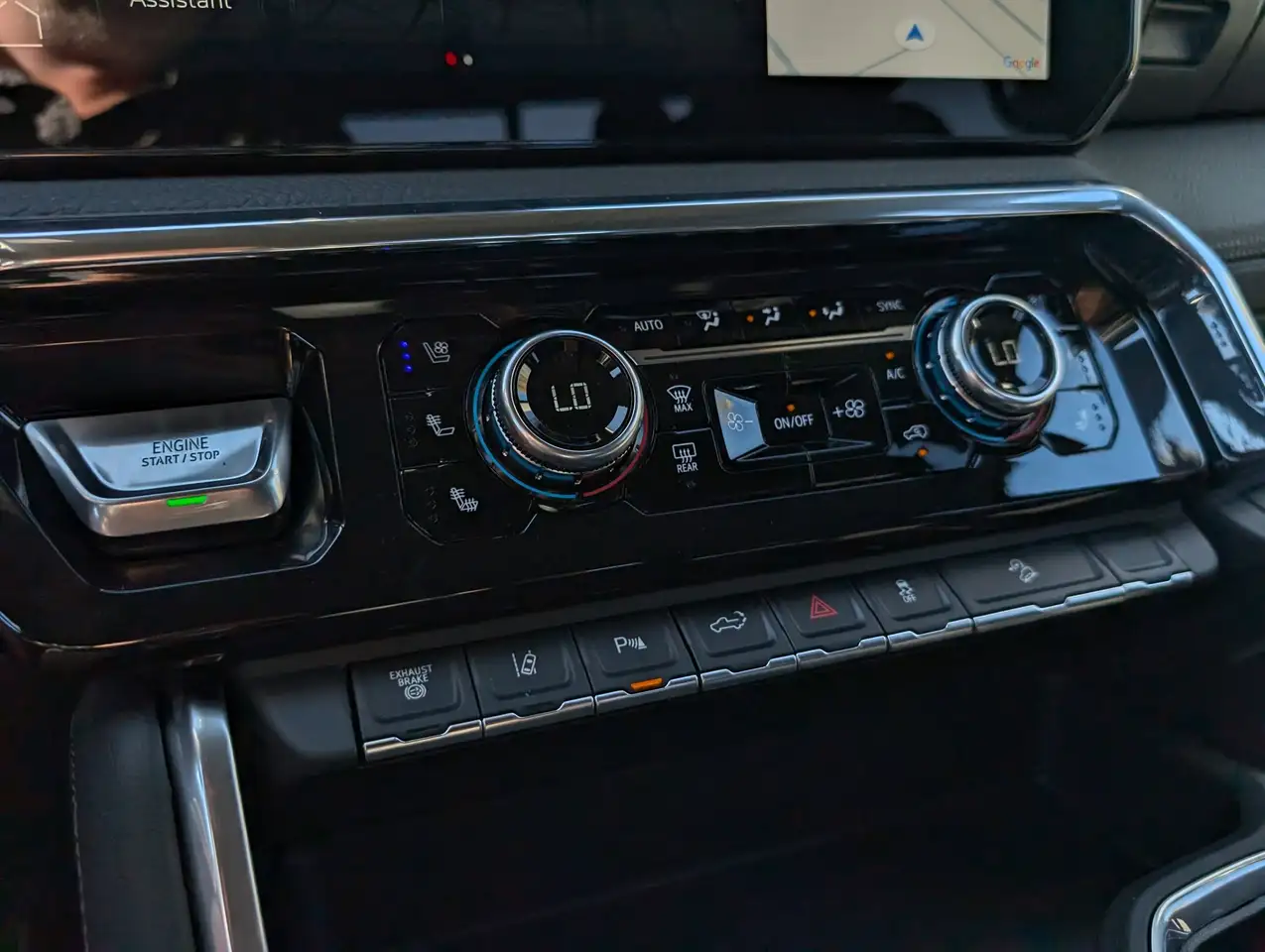 GMC Sierra 3500HD снимка GMC Sierra 3500HD