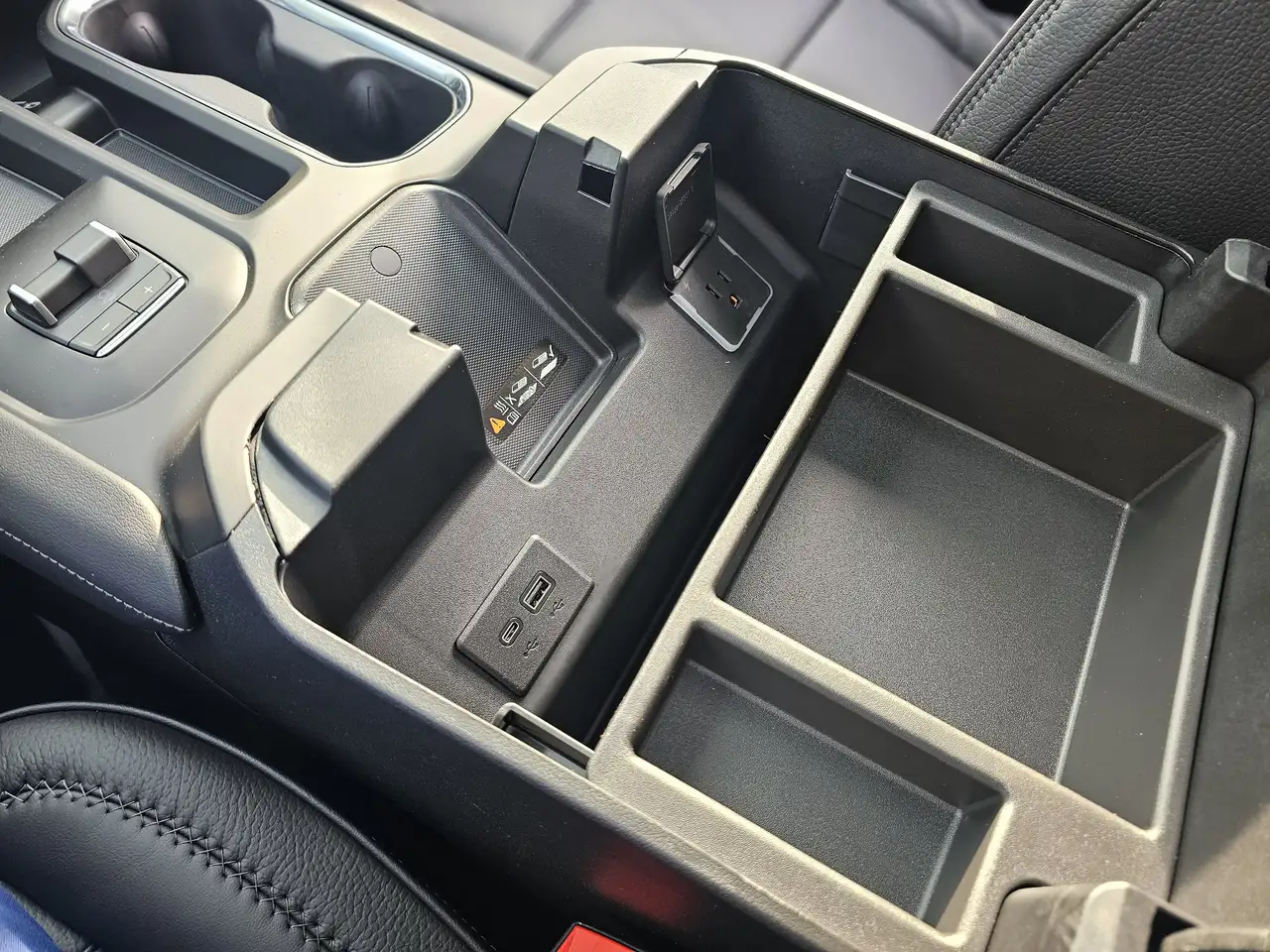 GMC Sierra 3500HD снимка GMC Sierra 3500HD