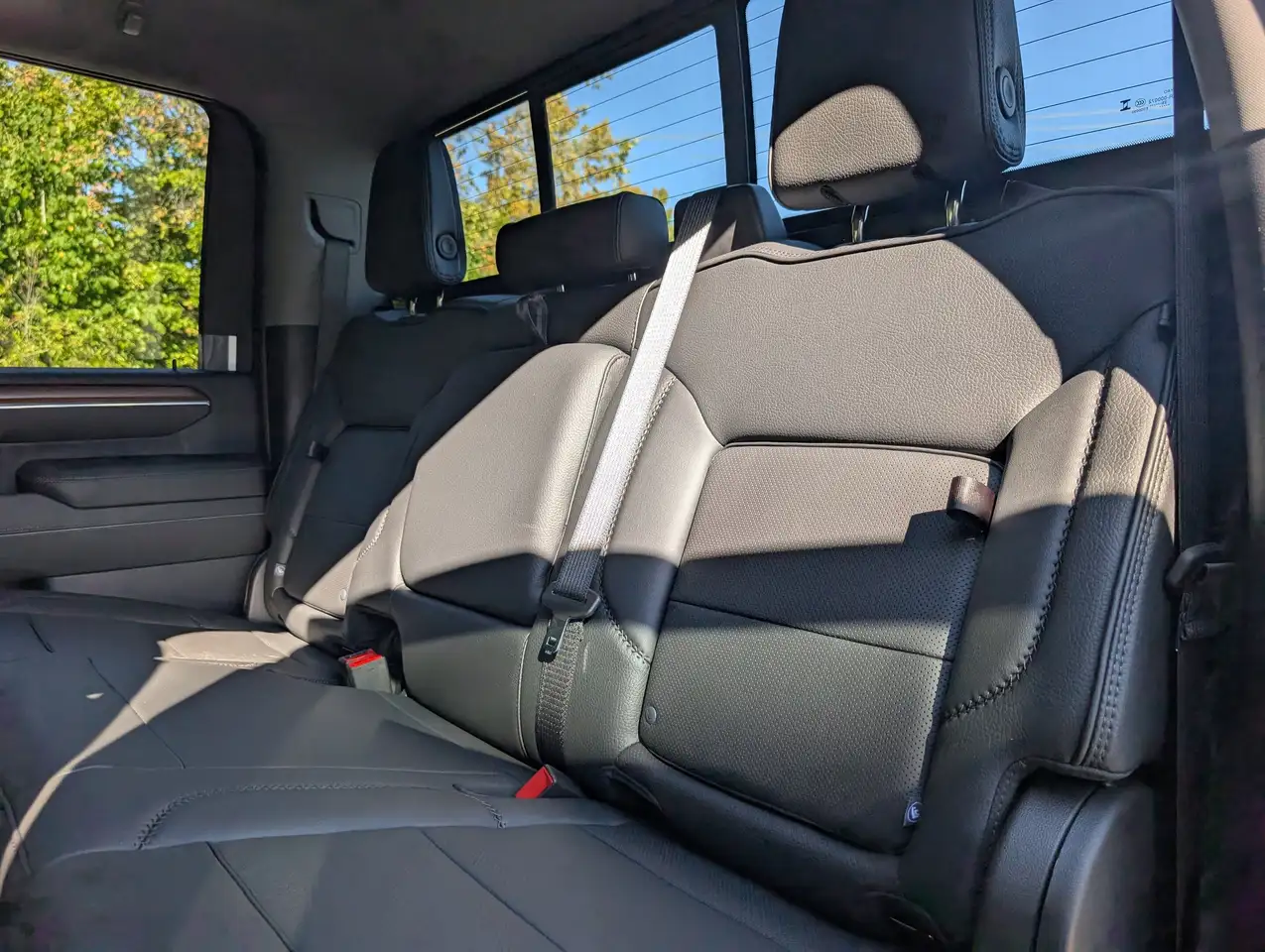 GMC Sierra 3500HD снимка GMC Sierra 3500HD