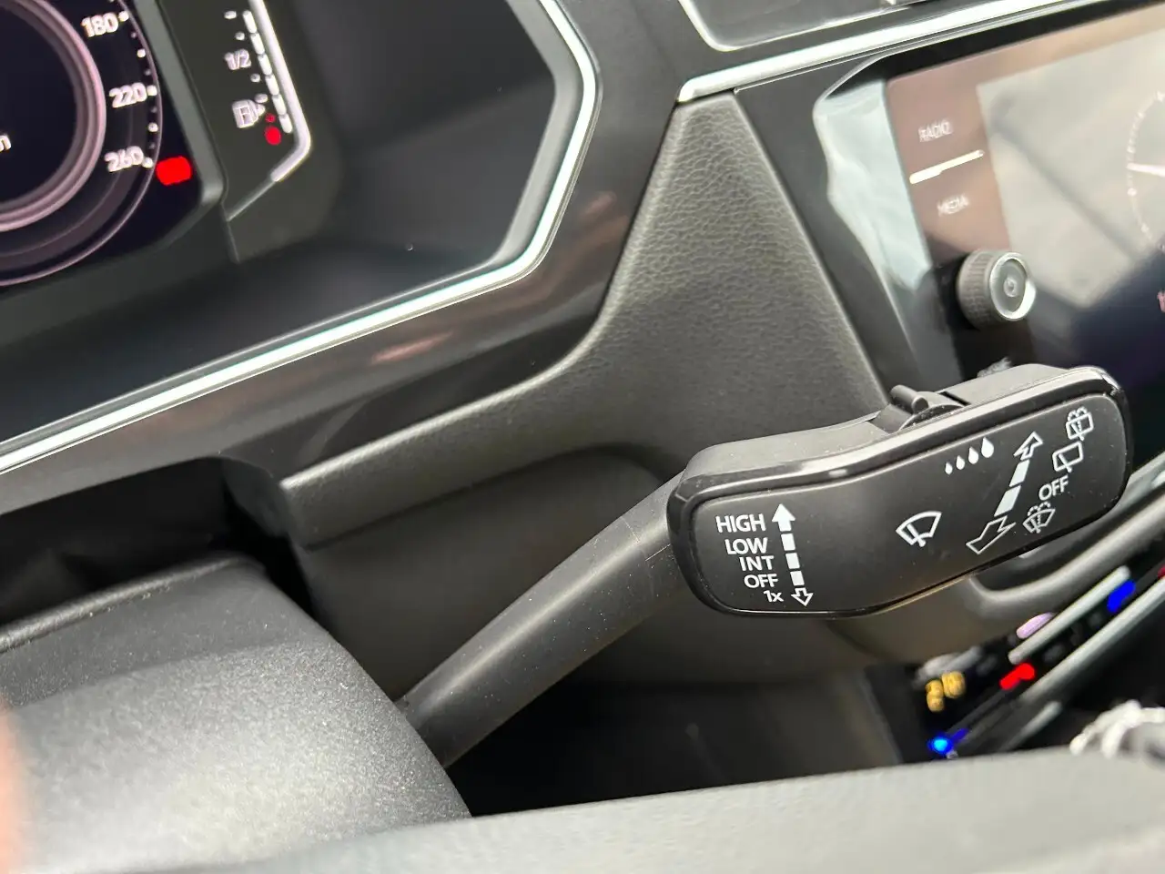 Volkswagen Tiguan снимка Volkswagen Tiguan