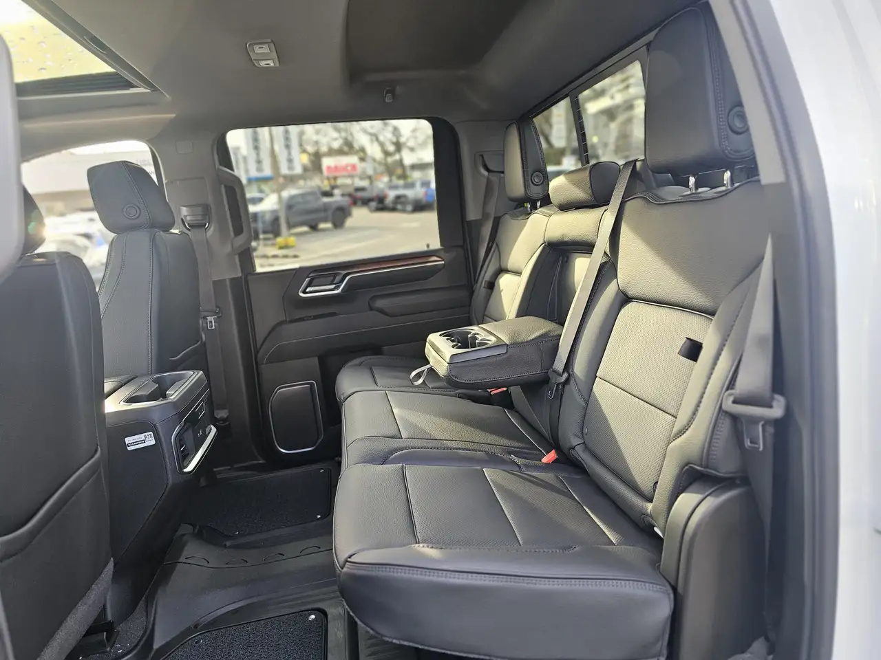 GMC Sierra 3500HD снимка GMC Sierra 3500HD