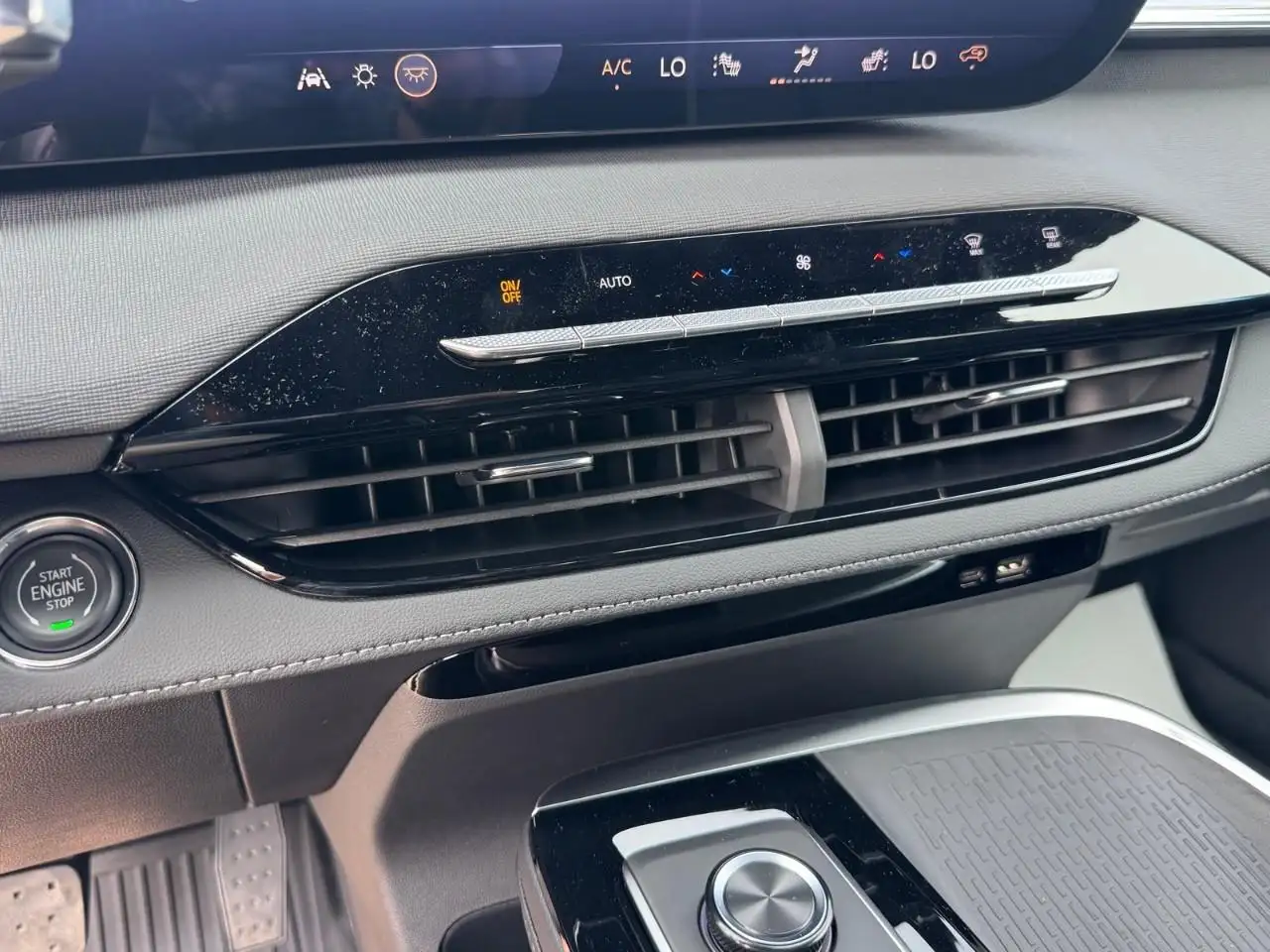 Buick Enclave снимка Buick Enclave