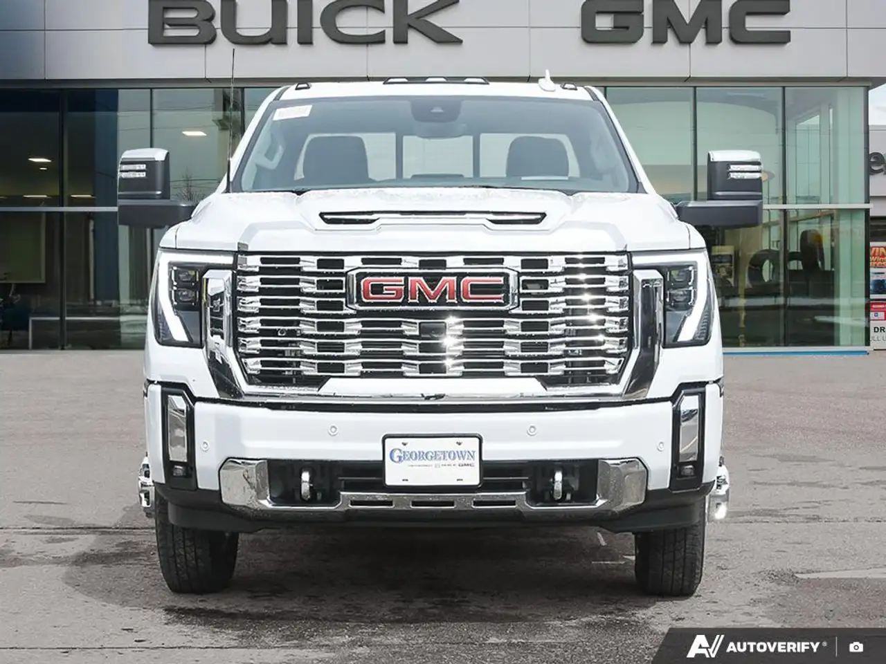 GMC Sierra 3500HD снимка GMC Sierra 3500HD
