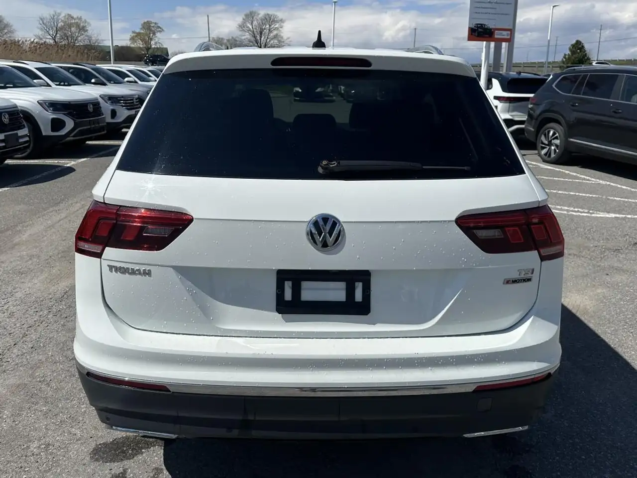 Volkswagen Tiguan снимка Volkswagen Tiguan