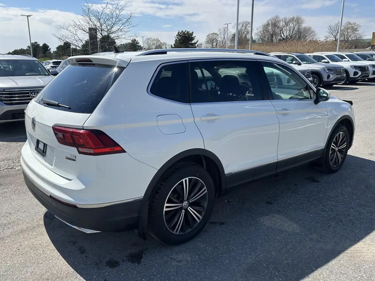 Volkswagen Tiguan снимка Volkswagen Tiguan