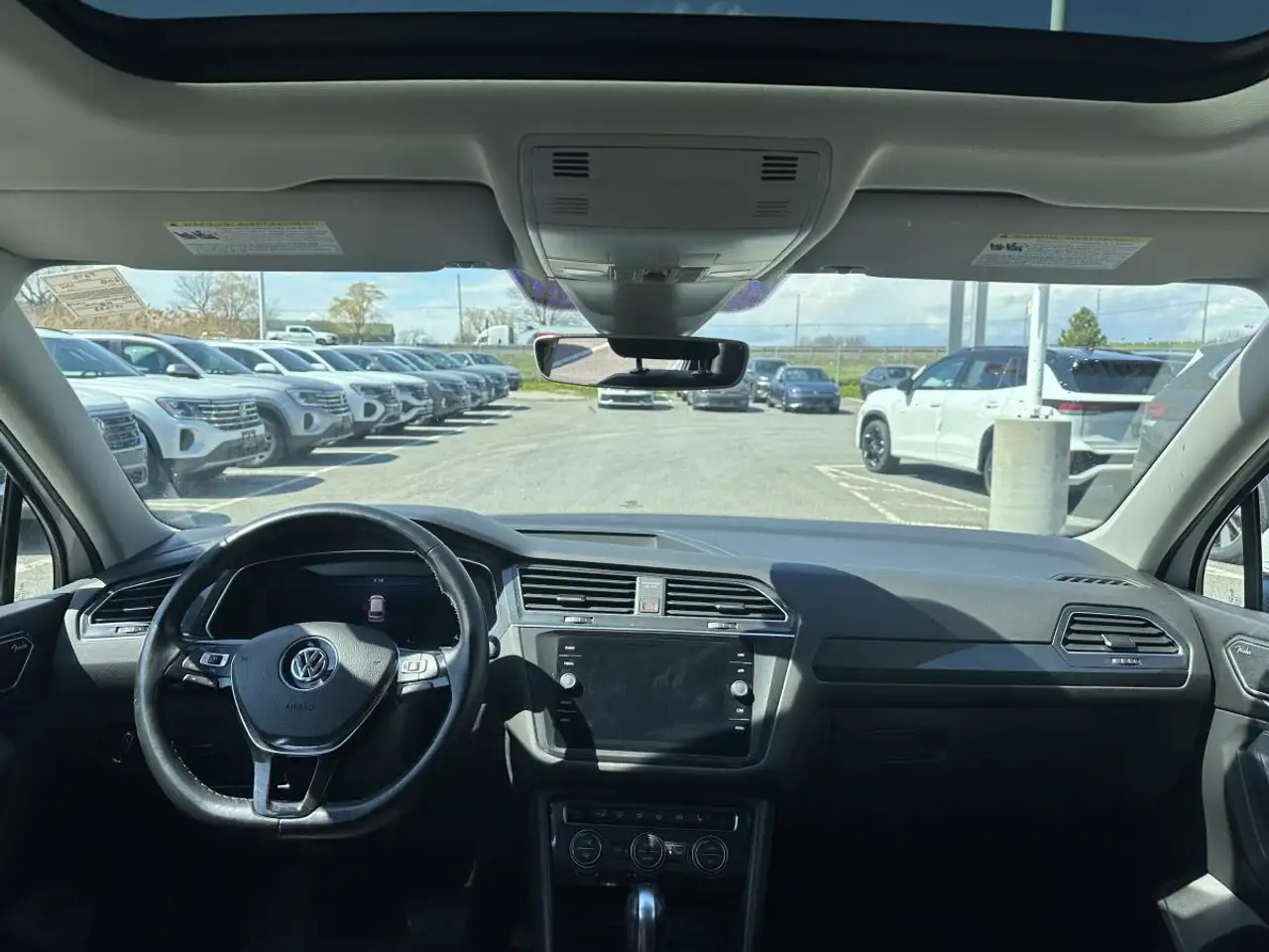 Volkswagen Tiguan снимка Volkswagen Tiguan