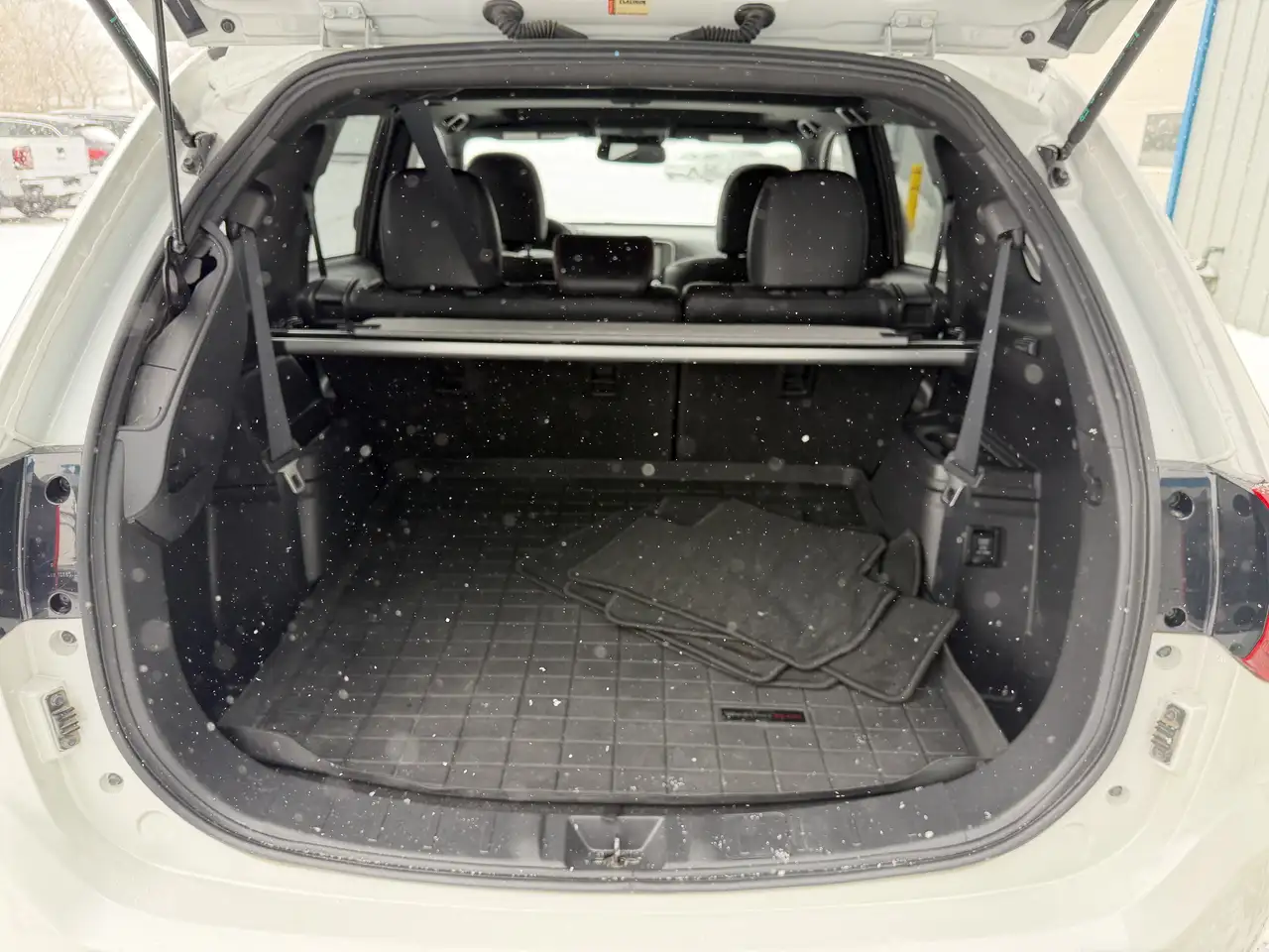 Mitsubishi Outlander снимка Mitsubishi Outlander