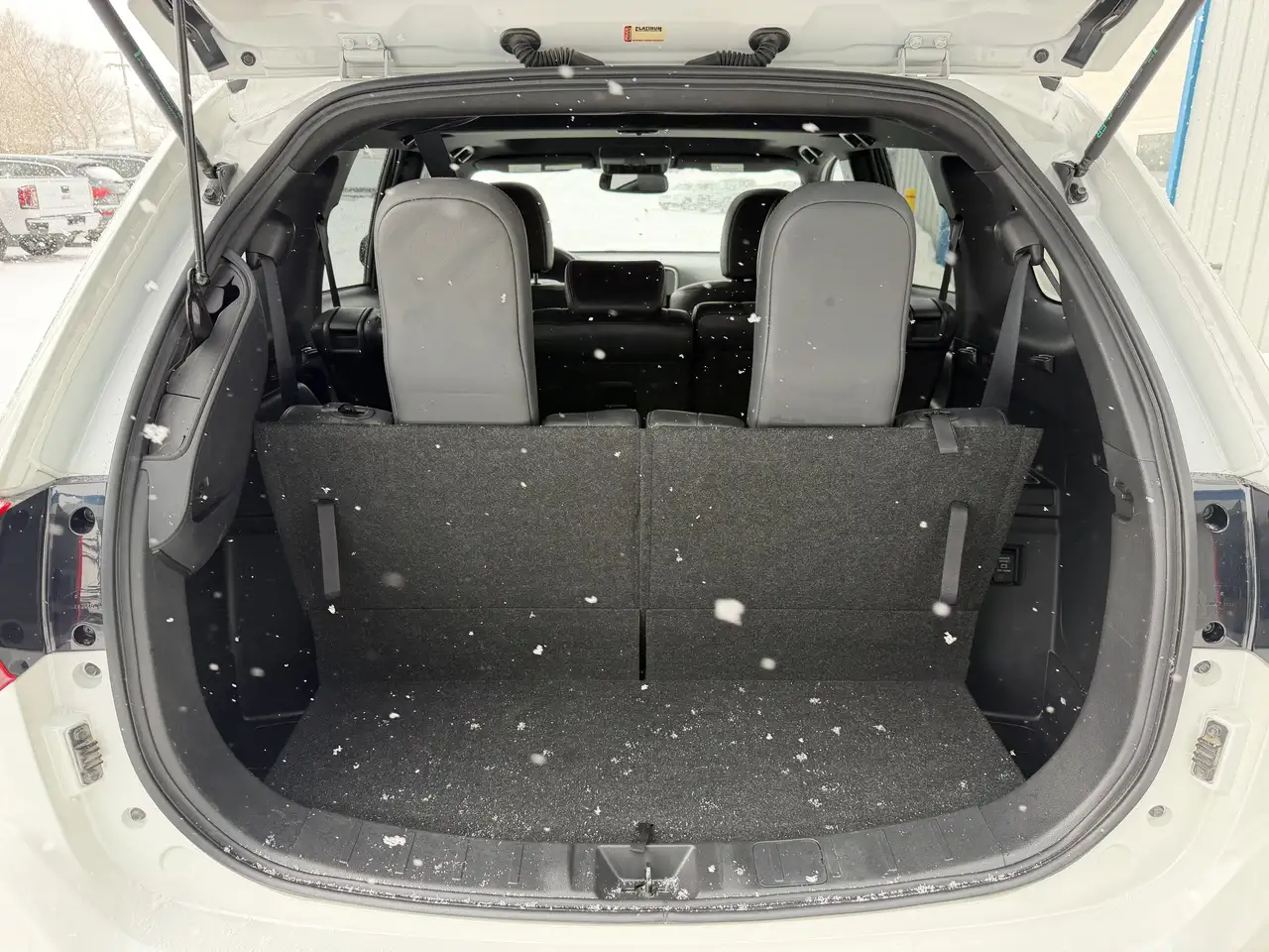 Mitsubishi Outlander снимка Mitsubishi Outlander