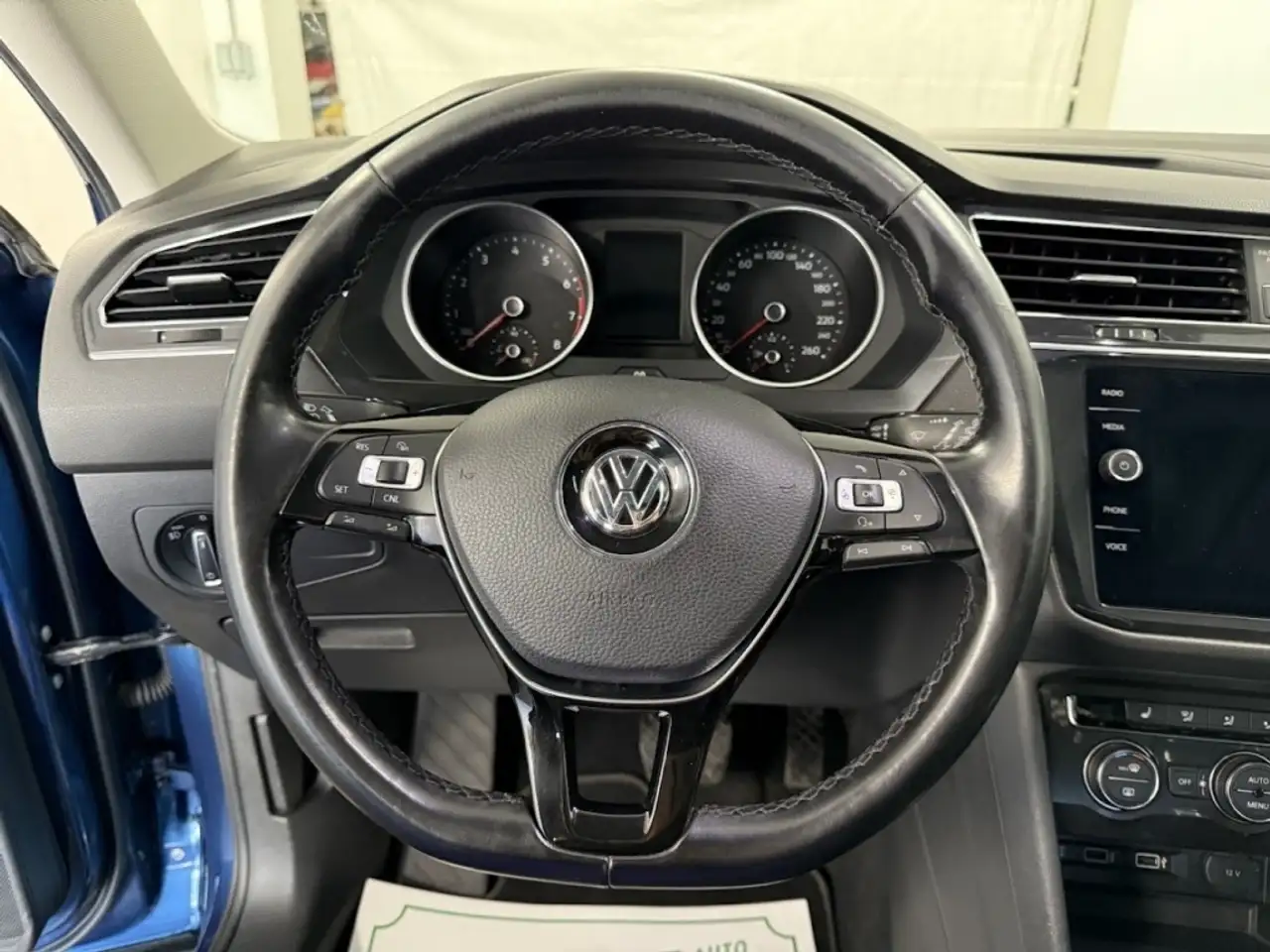 Volkswagen Tiguan снимка Volkswagen Tiguan