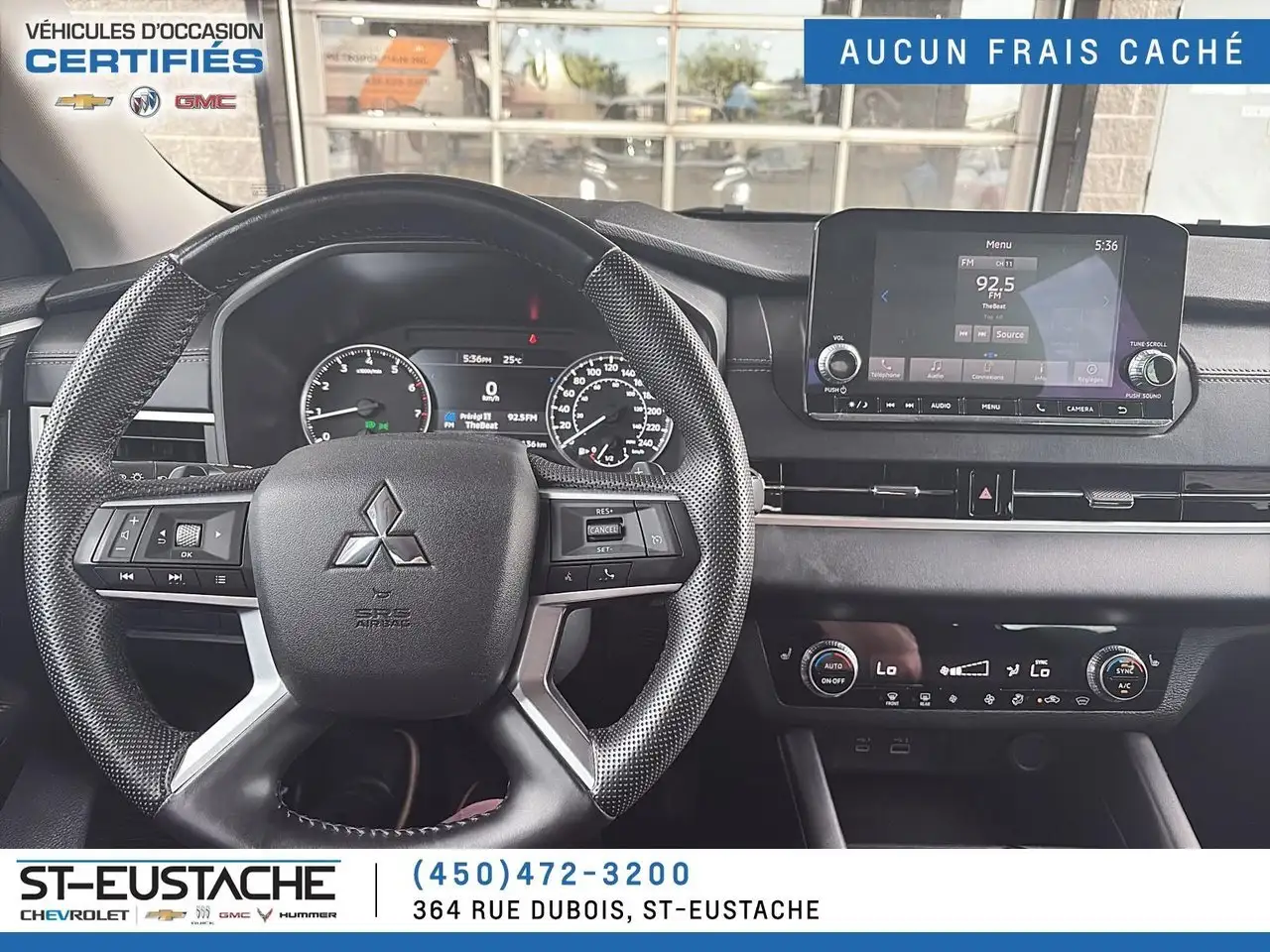 Mitsubishi Outlander photo Mitsubishi Outlander