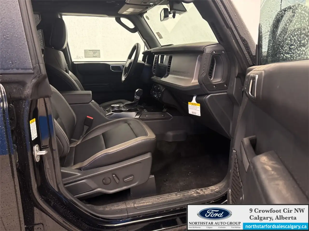 Ford Bronco photo Ford Bronco