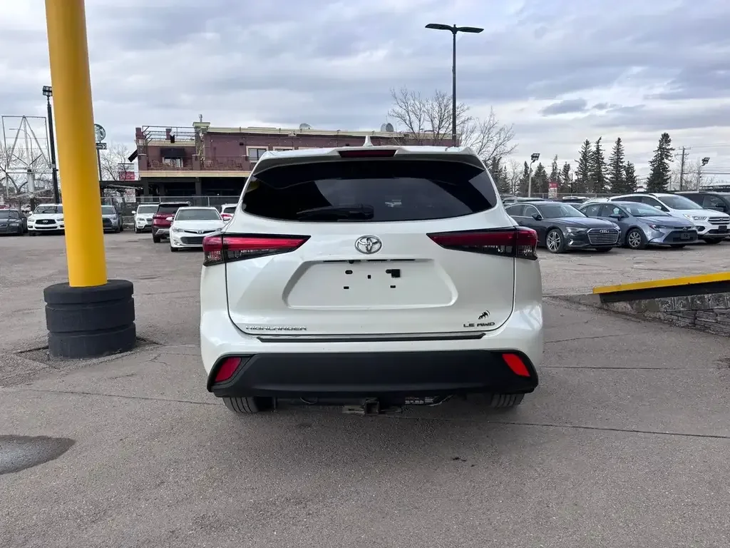 Toyota Highlander снимка Toyota Highlander
