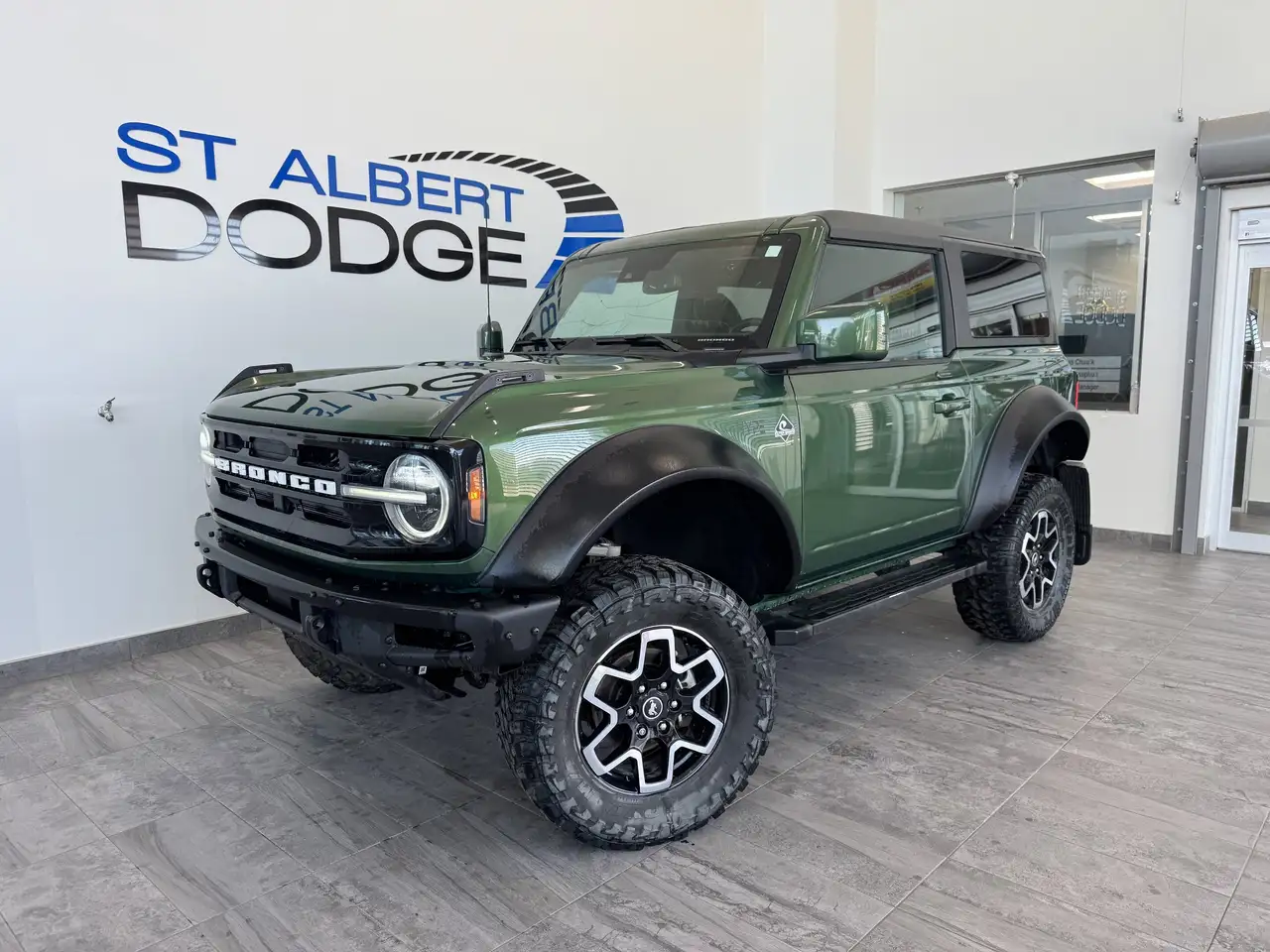 Ford Bronco photo Ford Bronco