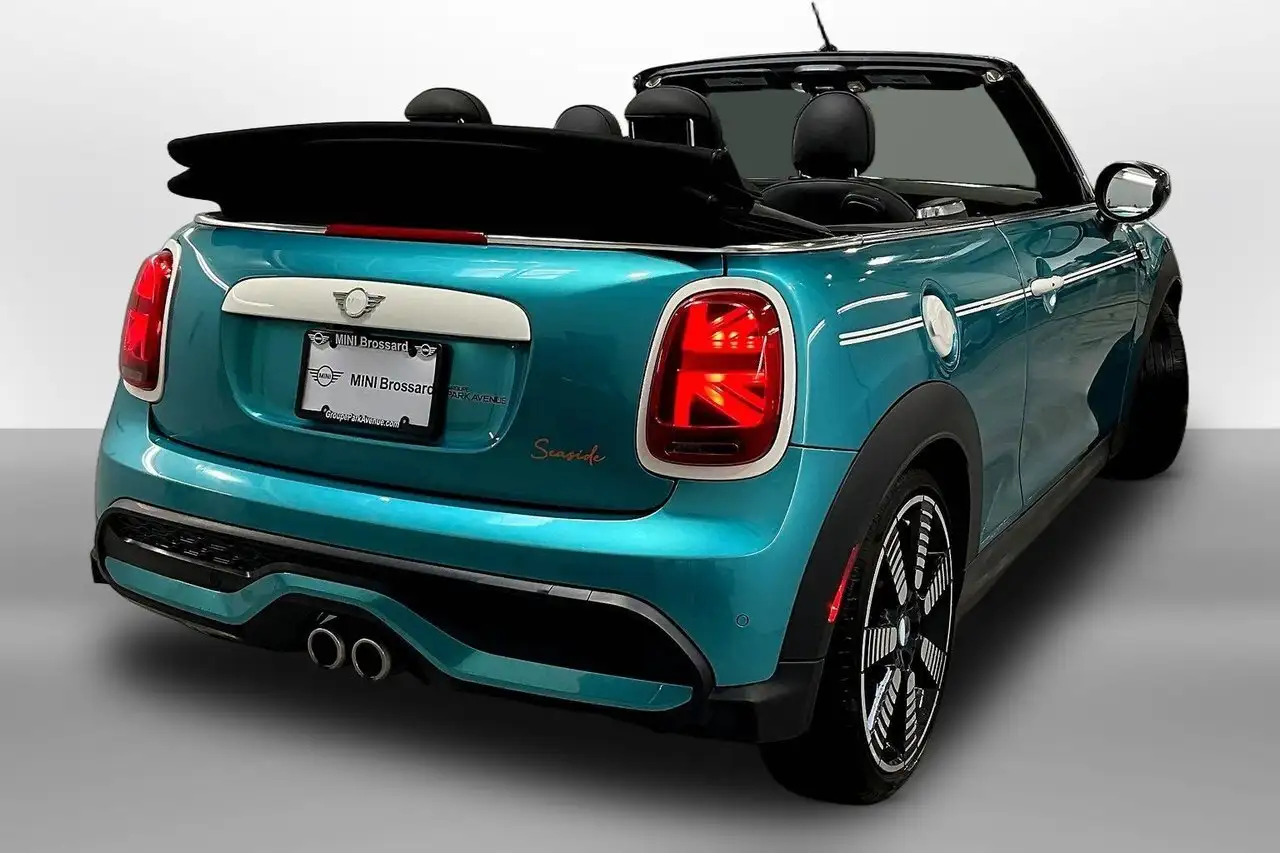 MINI Convertible photo MINI Convertible