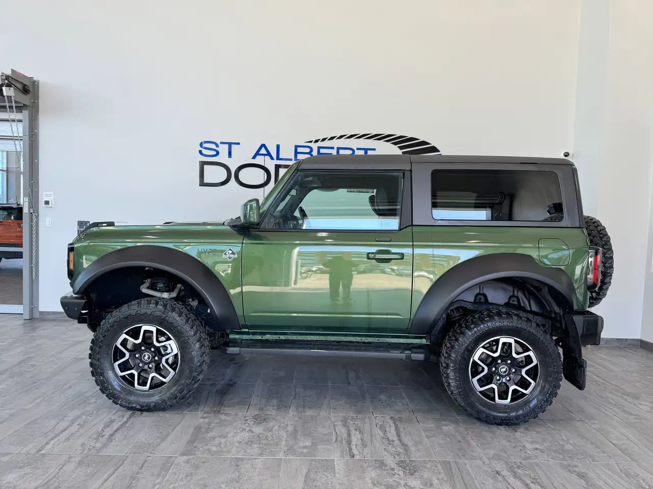 Ford Bronco photo Ford Bronco