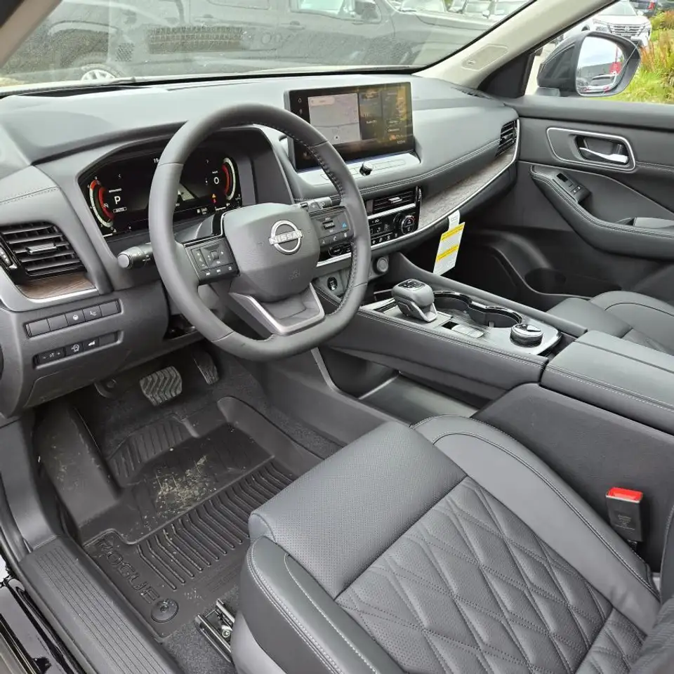 Nissan Rogue снимка Nissan Rogue
