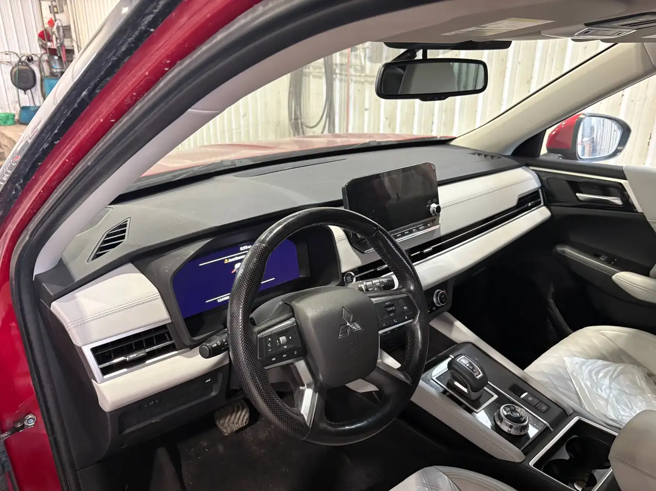 Mitsubishi Outlander снимка Mitsubishi Outlander