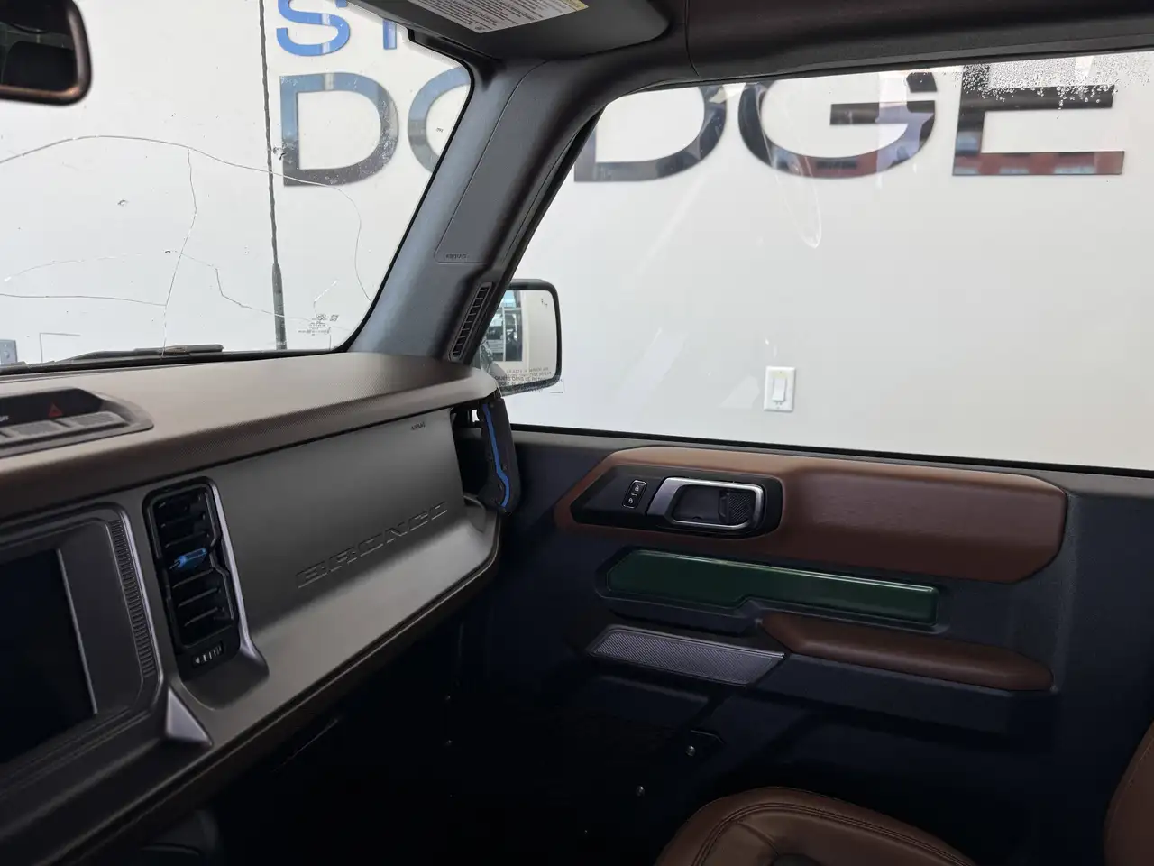 Ford Bronco photo Ford Bronco