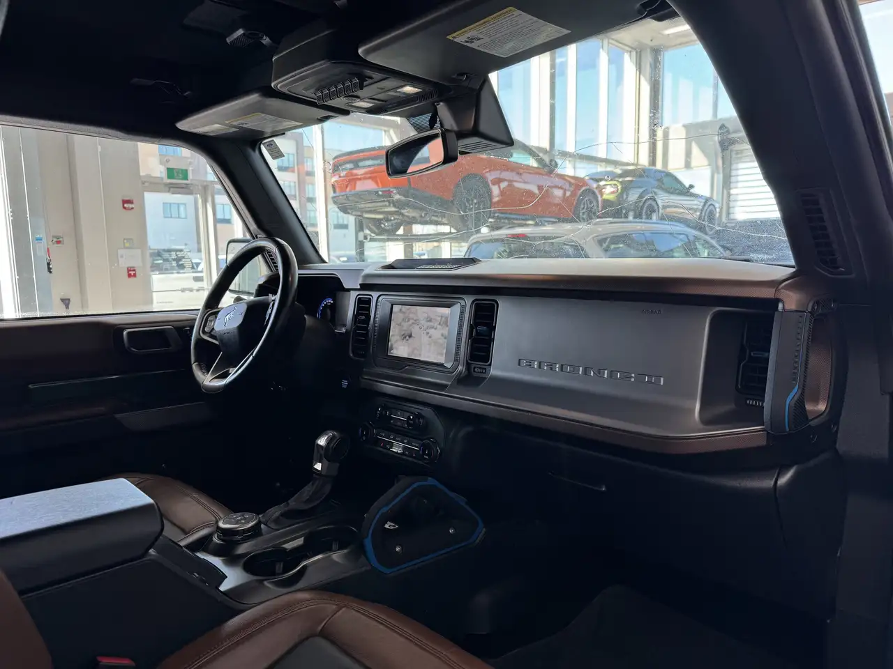 Ford Bronco photo Ford Bronco