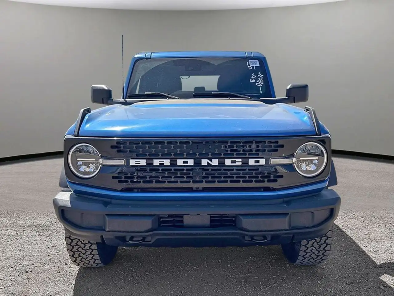 Ford Bronco снимка Ford Bronco