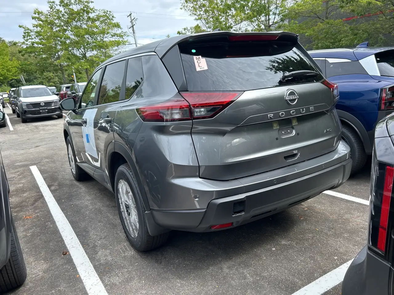 Nissan Rogue снимка Nissan Rogue