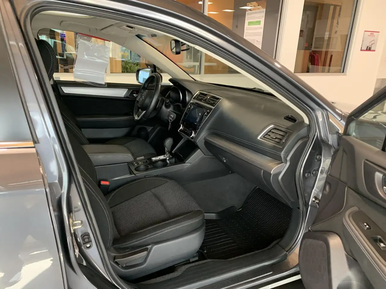 Subaru OUTBACK снимка Subaru OUTBACK
