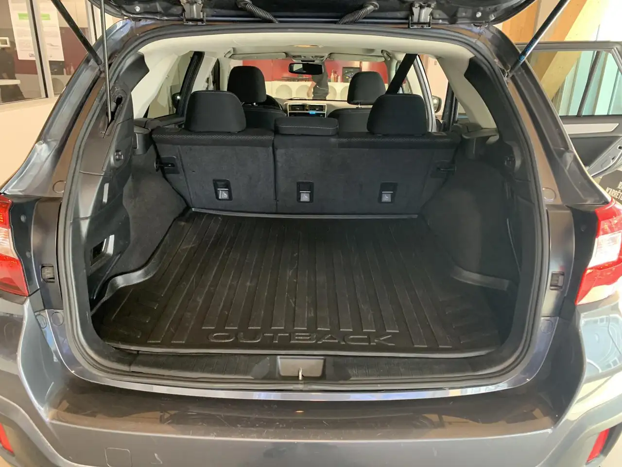 Subaru OUTBACK снимка Subaru OUTBACK