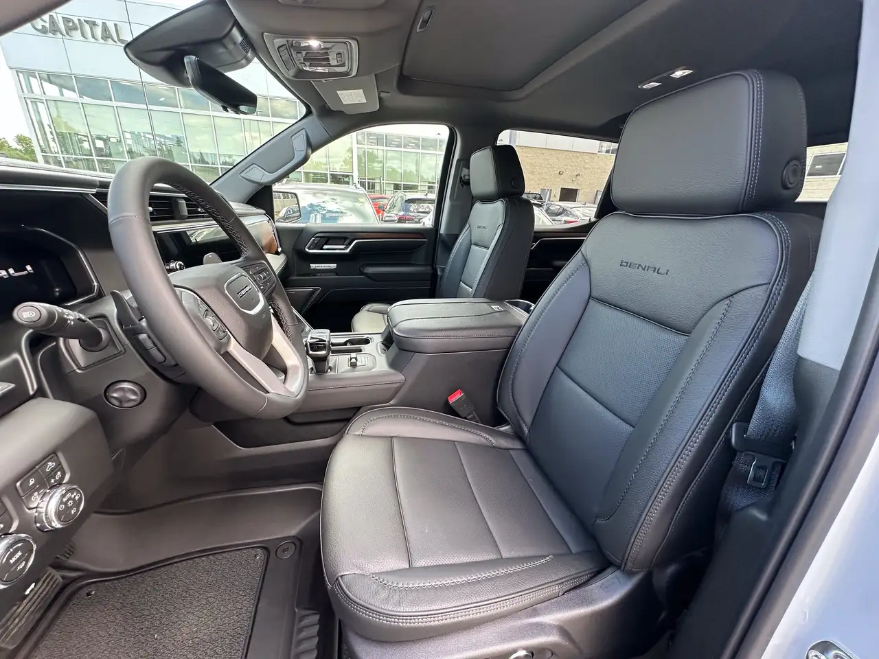 GMC Sierra 1500 снимка GMC Sierra 1500