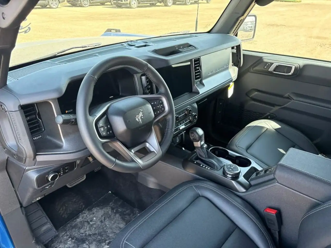 Ford Bronco снимка Ford Bronco