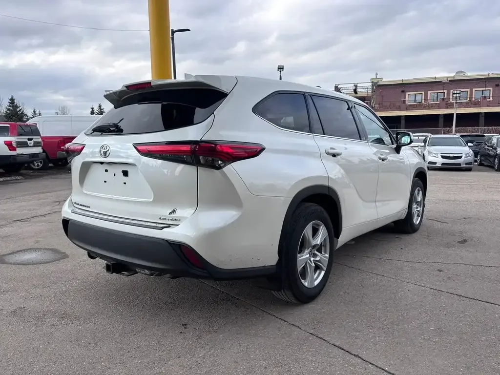 Toyota Highlander снимка Toyota Highlander