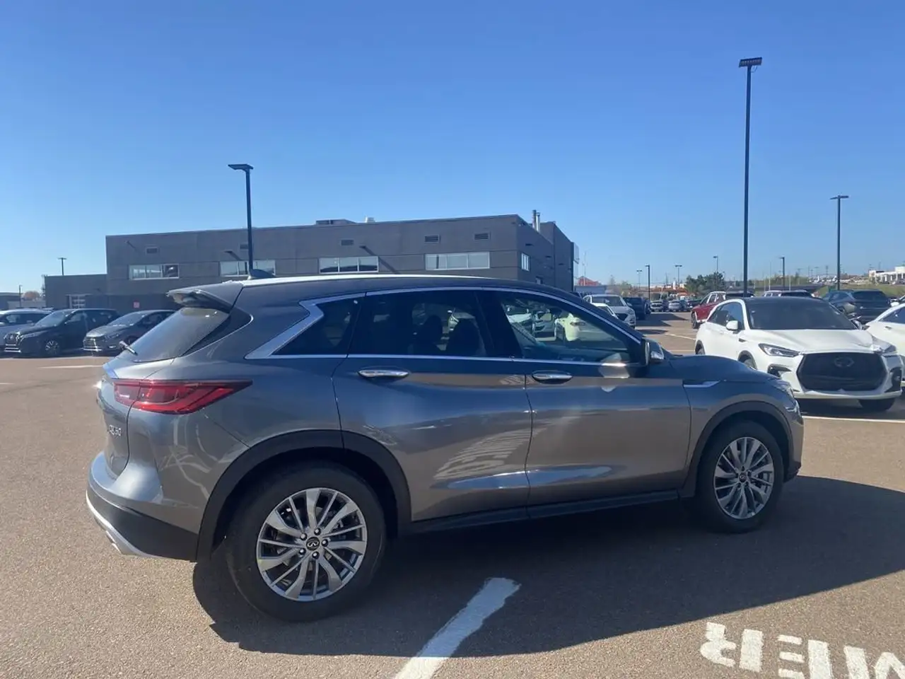 Infiniti QX50 снимка Infiniti QX50