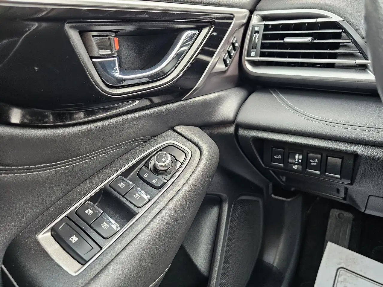Subaru OUTBACK снимка Subaru OUTBACK